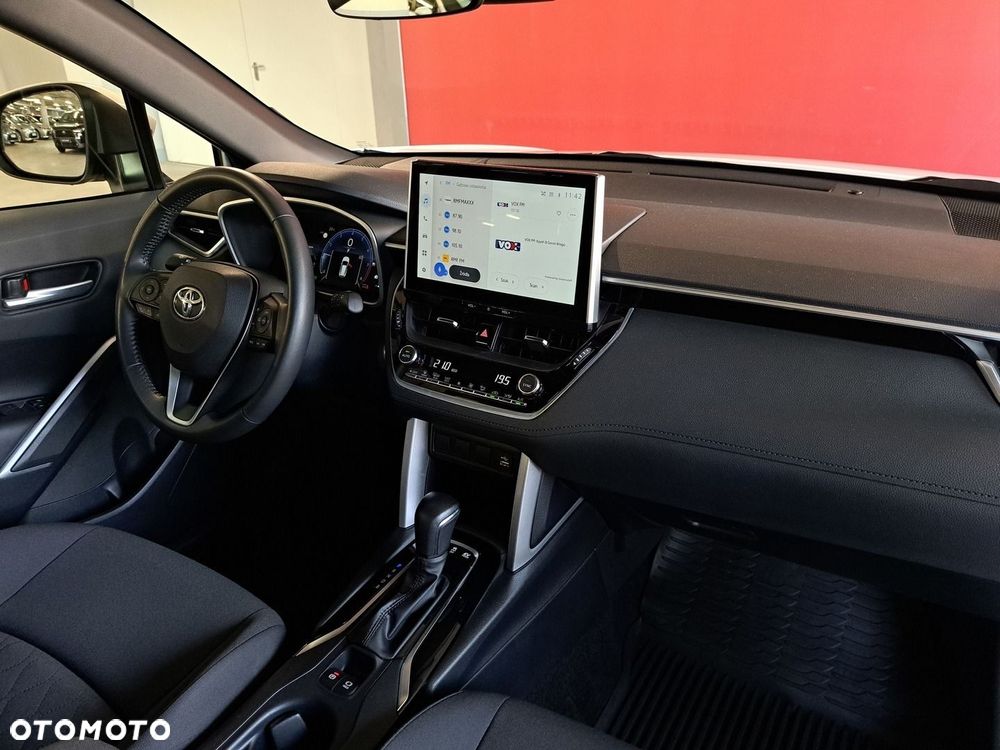 Toyota Corolla Cross - 17