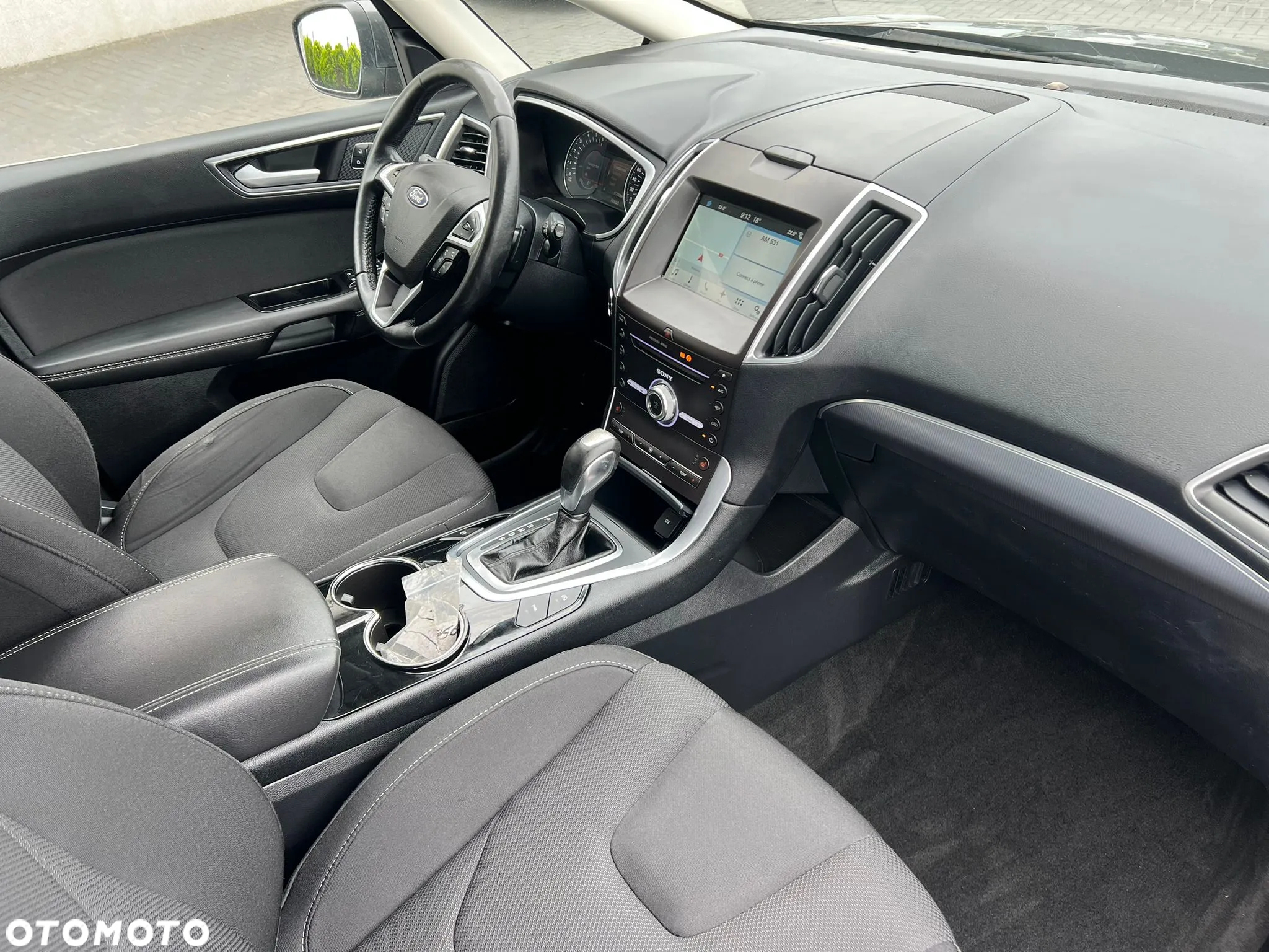 Ford S-Max - 13