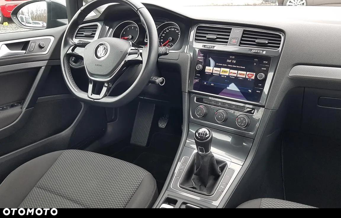 Volkswagen Golf - 12