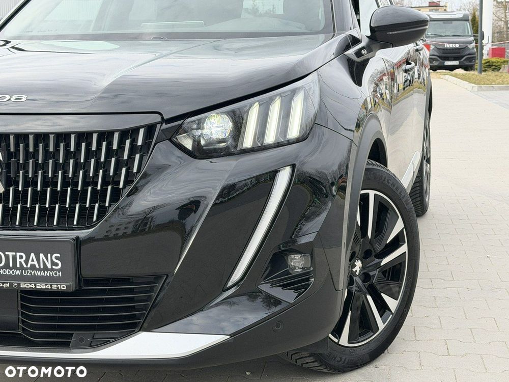 Peugeot 2008 BlueHDi 130 EAT8 GT - 3