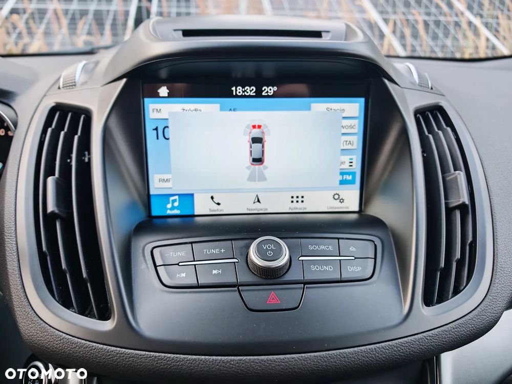 Ford Kuga 1.5 EcoBoost 2x4 Titanium - 23