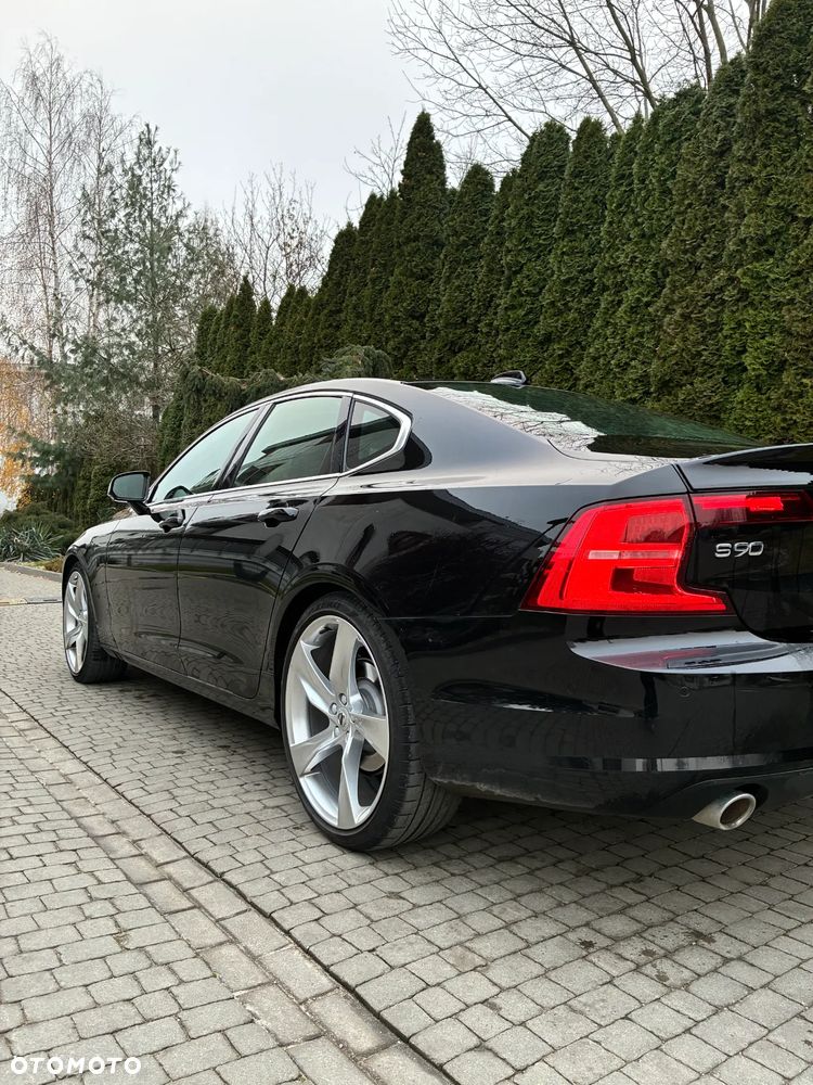 Volvo S90 D4 Momentum - 2