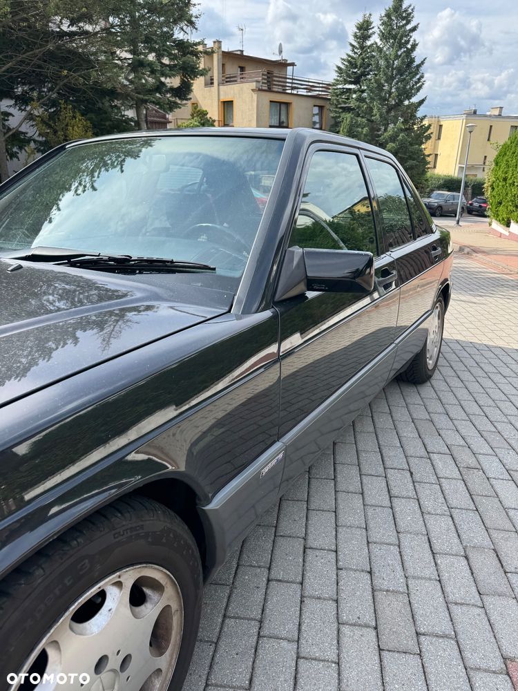 Mercedes-Benz W201 (190) - 18