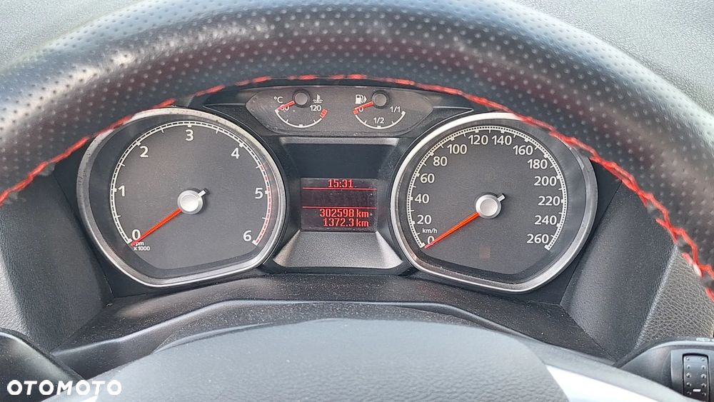 Ford Mondeo 2.0 TDCi Ghia X - 13