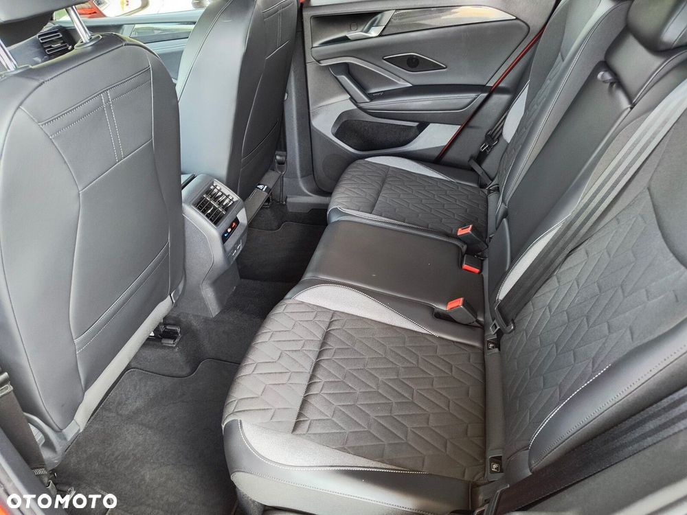 Volkswagen Tiguan - 16