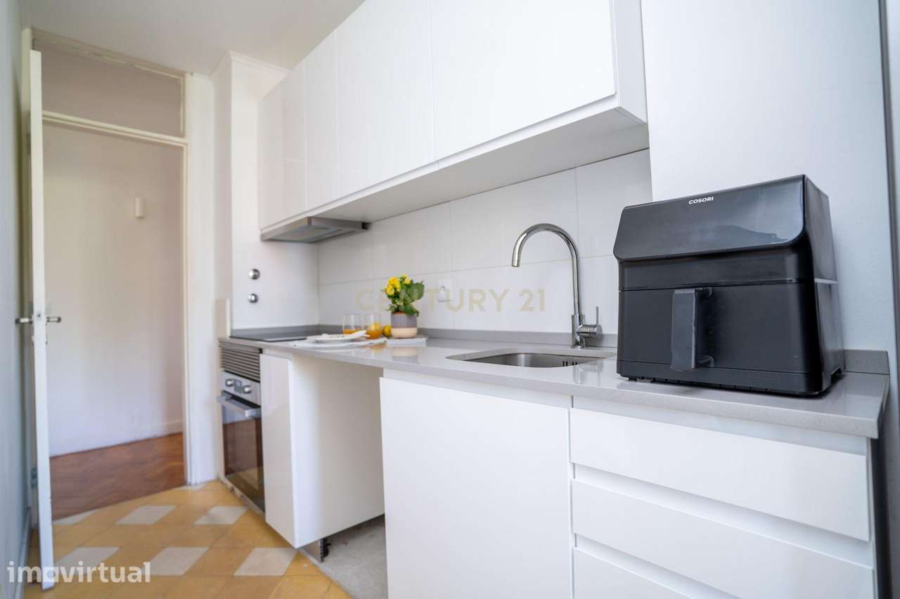 Apartamento T2 remodelado nos Olivais para arrendamento - Grande imagem: 2/22