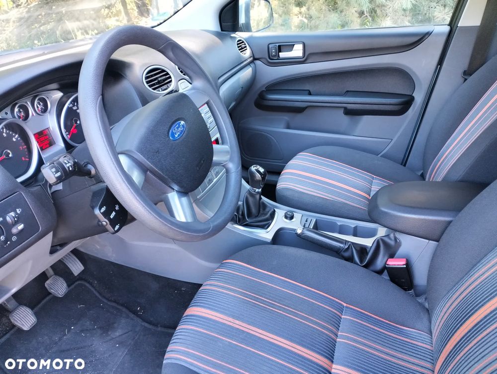 Ford C-MAX 1.6 Style - 32