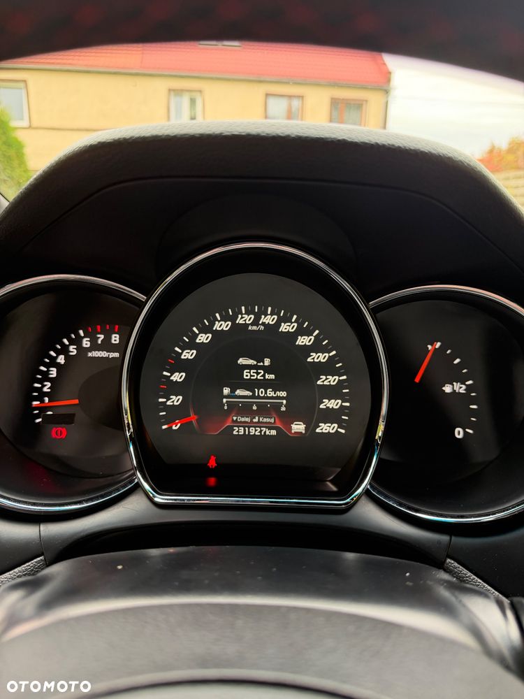 Kia Ceed - 10