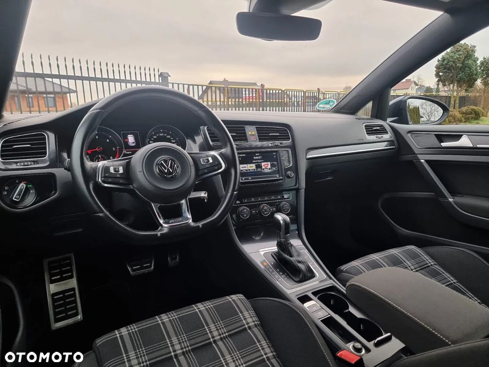 Volkswagen Golf GTD 2.0 TDI SCR DSG - 13