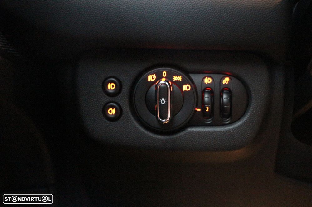 MINI Clubman Cooper Premium Final Edition Auto - 38