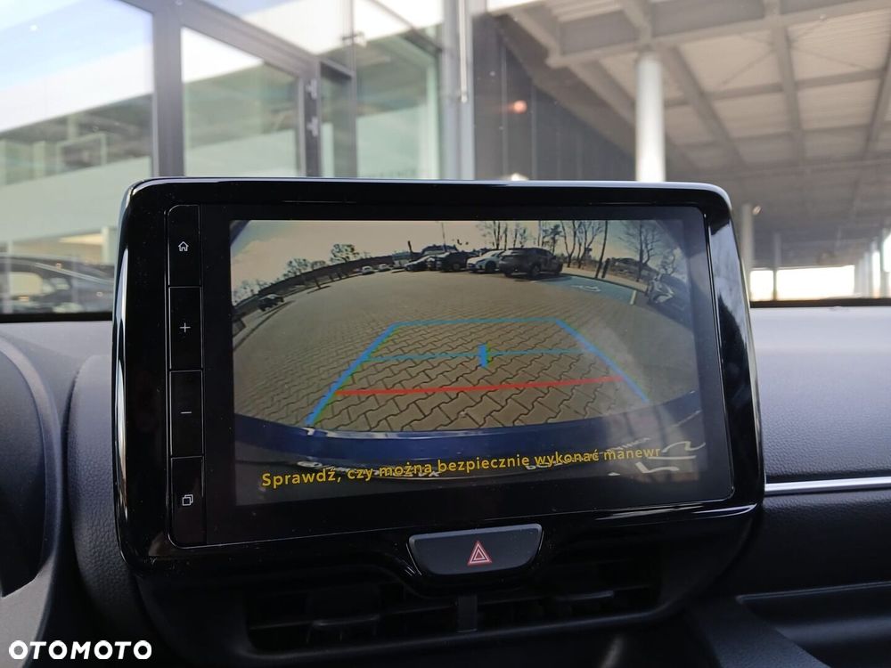 Toyota Yaris Hybrid 1.5 Style - 19