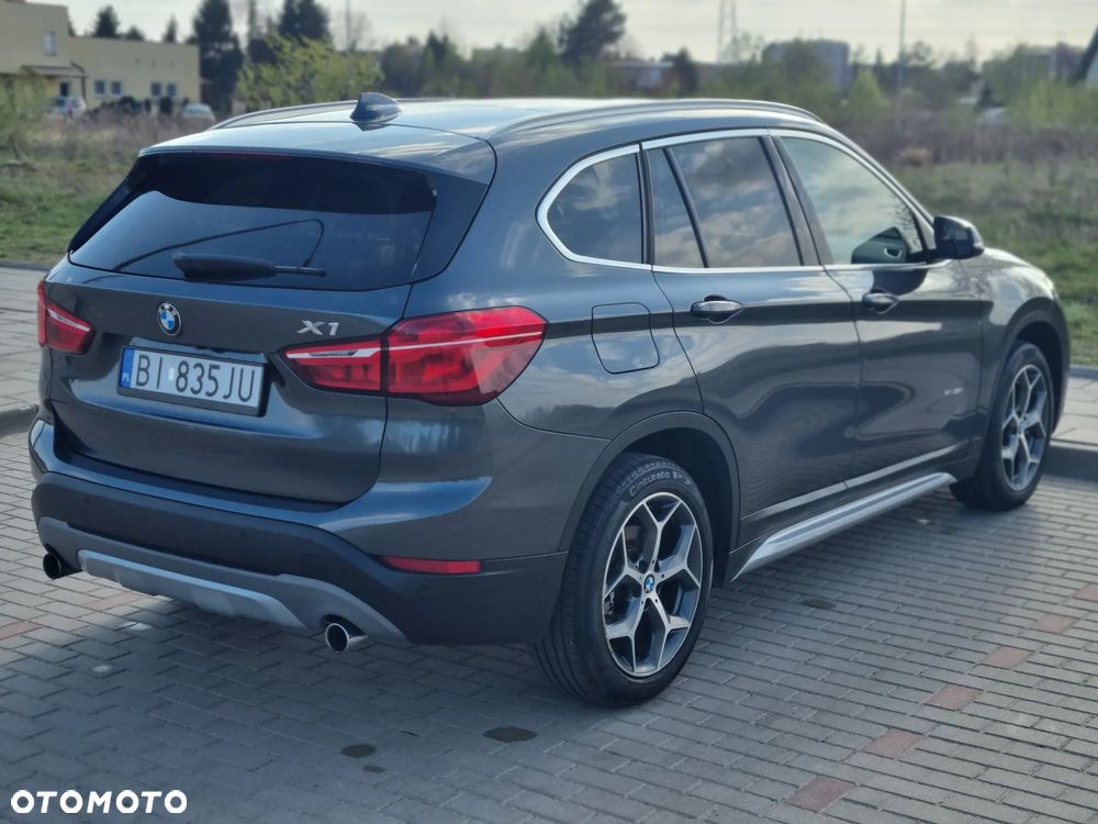 BMW X1 xDrive25i xLine - 5