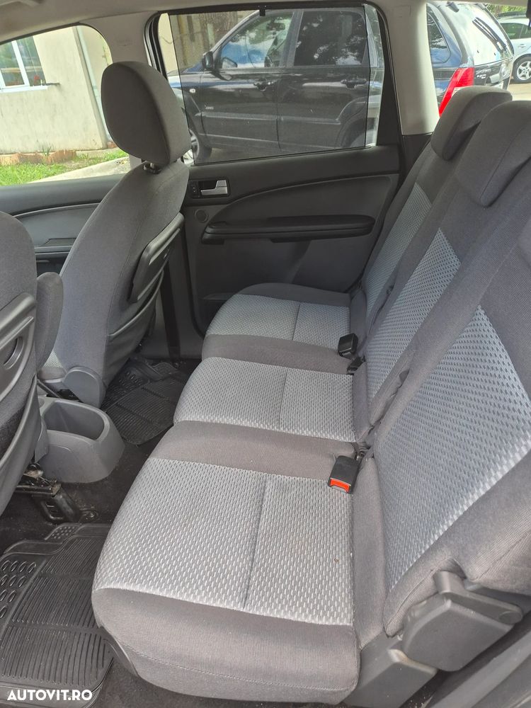 Ford C-Max - 7