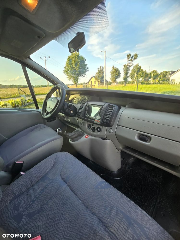 Renault Trafic - 9