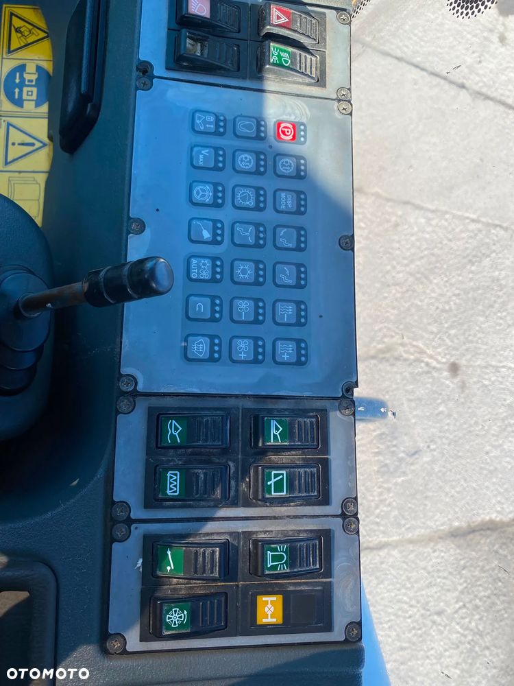 Liebherr L524 Łyżka Wysokiego Wysypu / Pełne Koła / - 22