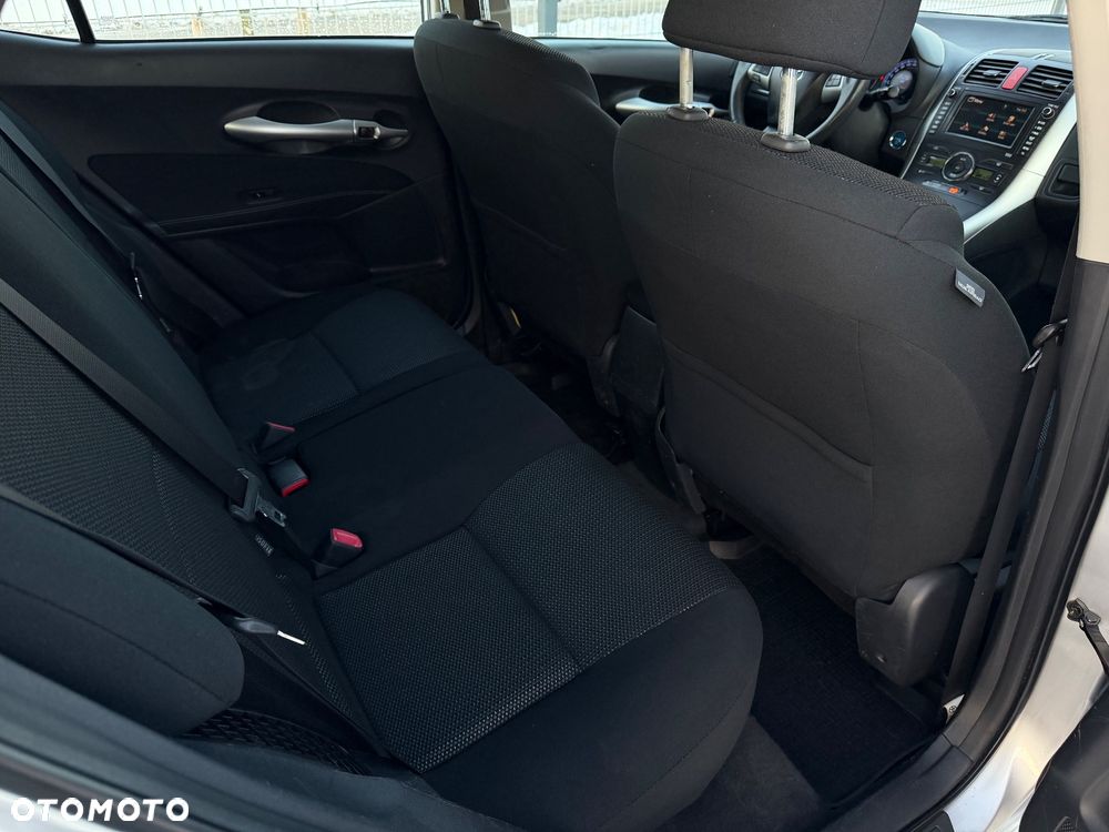 Toyota Auris - 21
