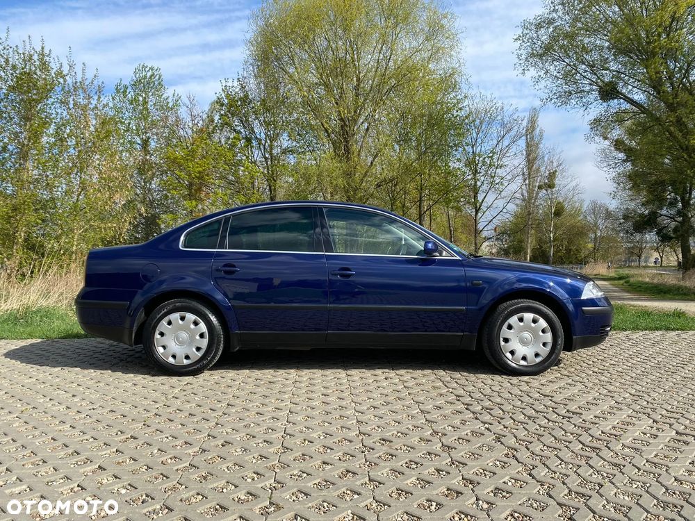 Volkswagen Passat - 14