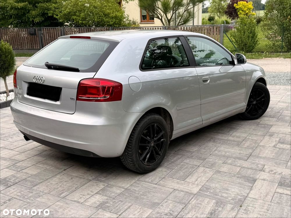 Audi A3 3-drzwiowe 1.6 Limited Edition - 4