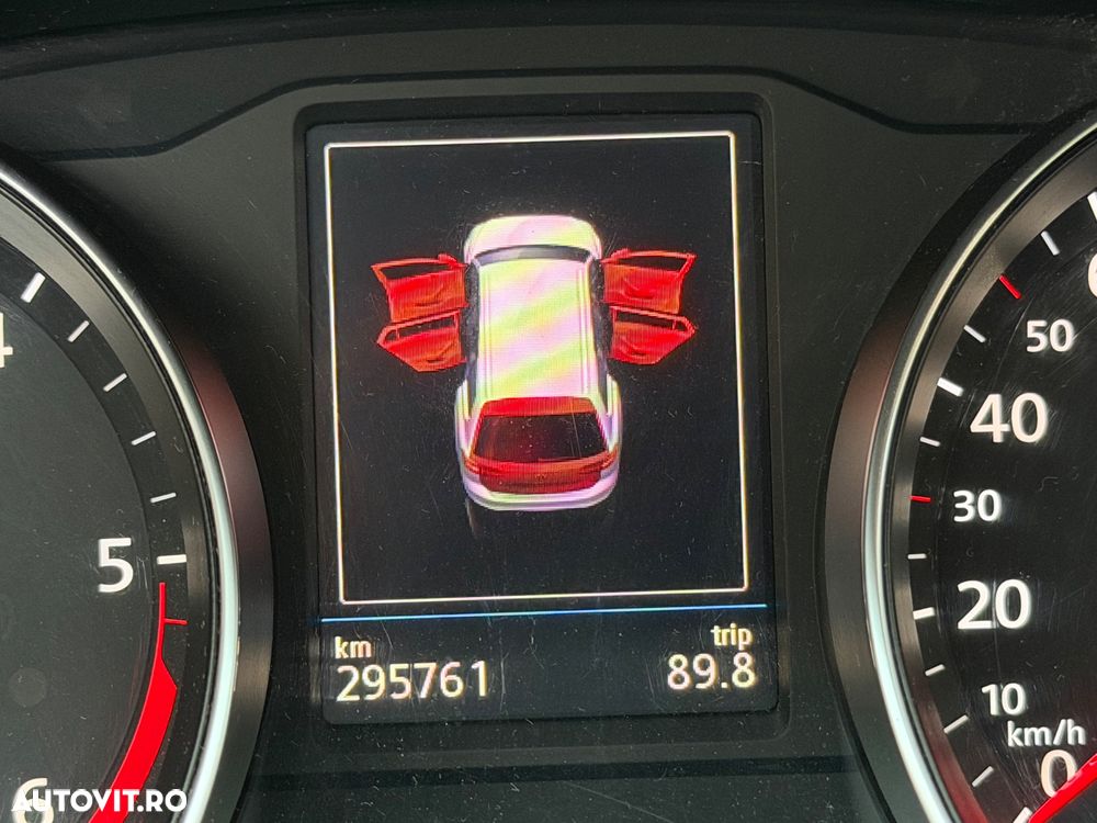 Volkswagen Passat Variant 2.0 TDI DSG Comfortline - 5