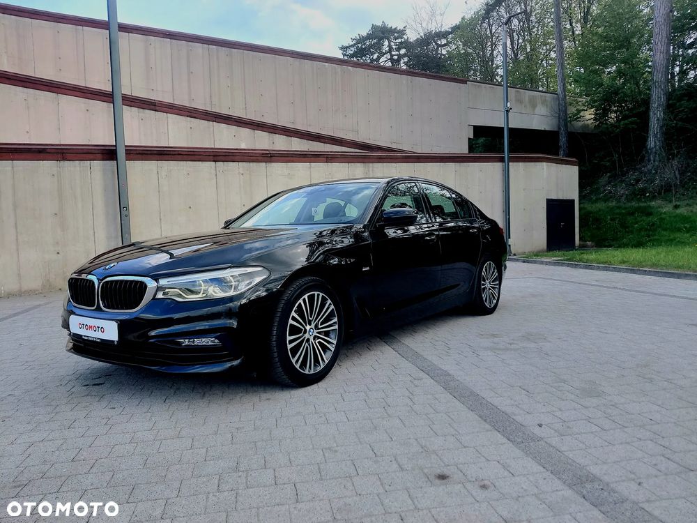 BMW Seria 5 525d Sport Line - 6