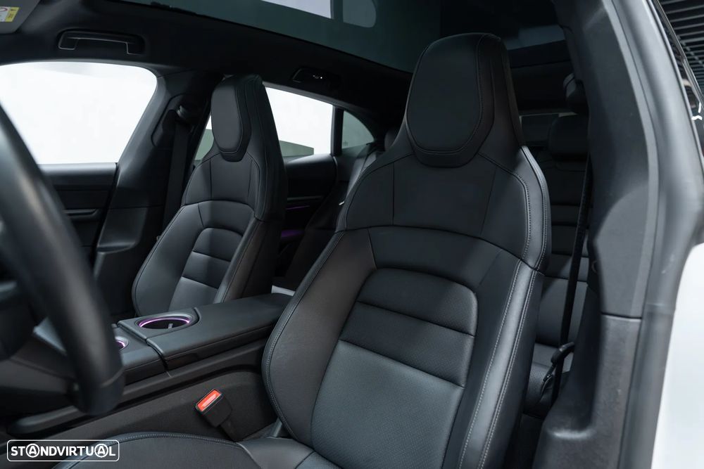 Porsche Taycan Sport Turismo Standard - 28