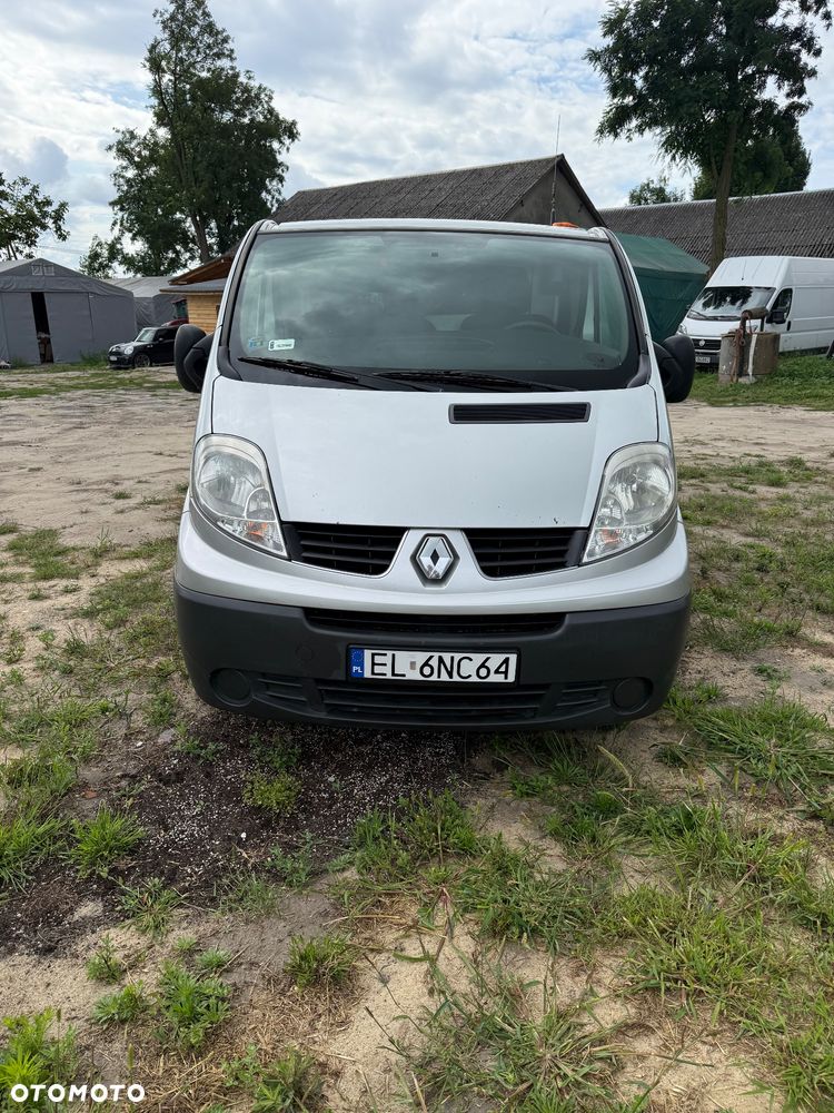 Renault Trafic - 1