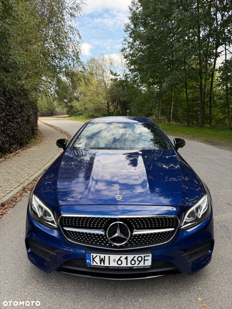 Mercedes-Benz Klasa E 220 d Coupe 4-Matic 9G-TRONIC - 14