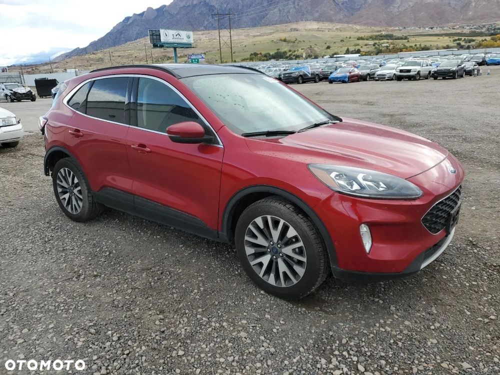 Ford Escape 2.0 EcoBoost AWD Titanium - 2