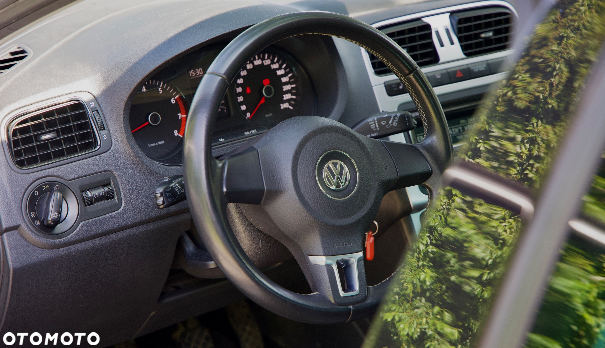 Volkswagen Polo - 2