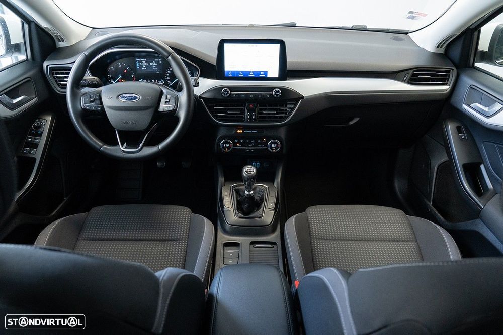 Ford Focus SW 1.5 TDCi EcoBlue Business - 19
