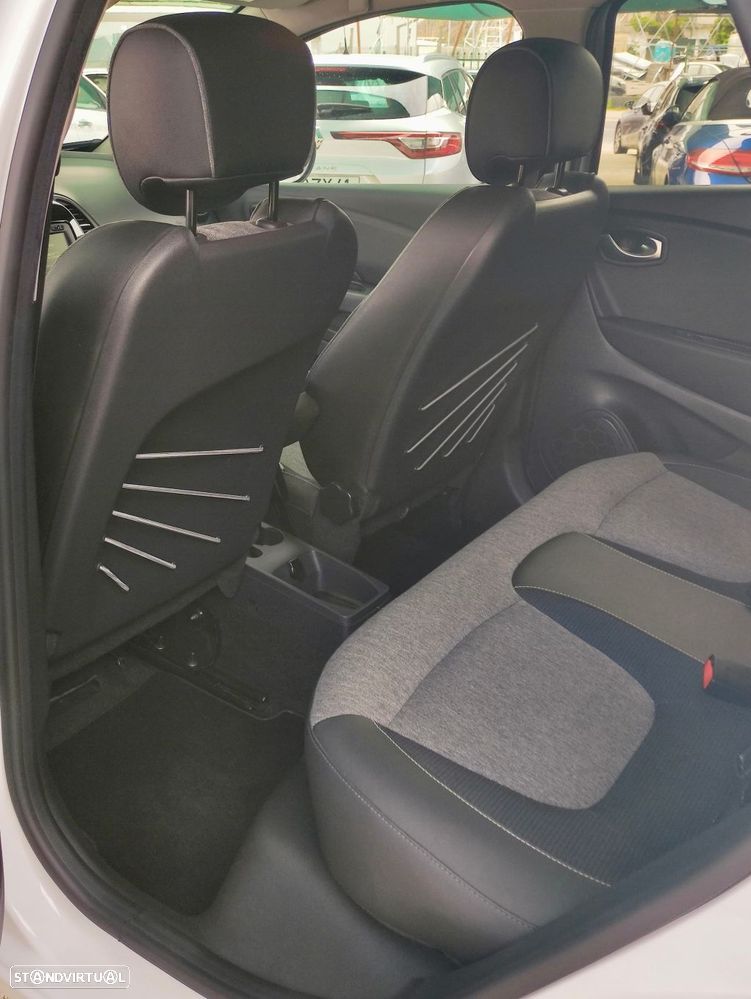 Renault Captur 1.5 dCi Exclusive - 18