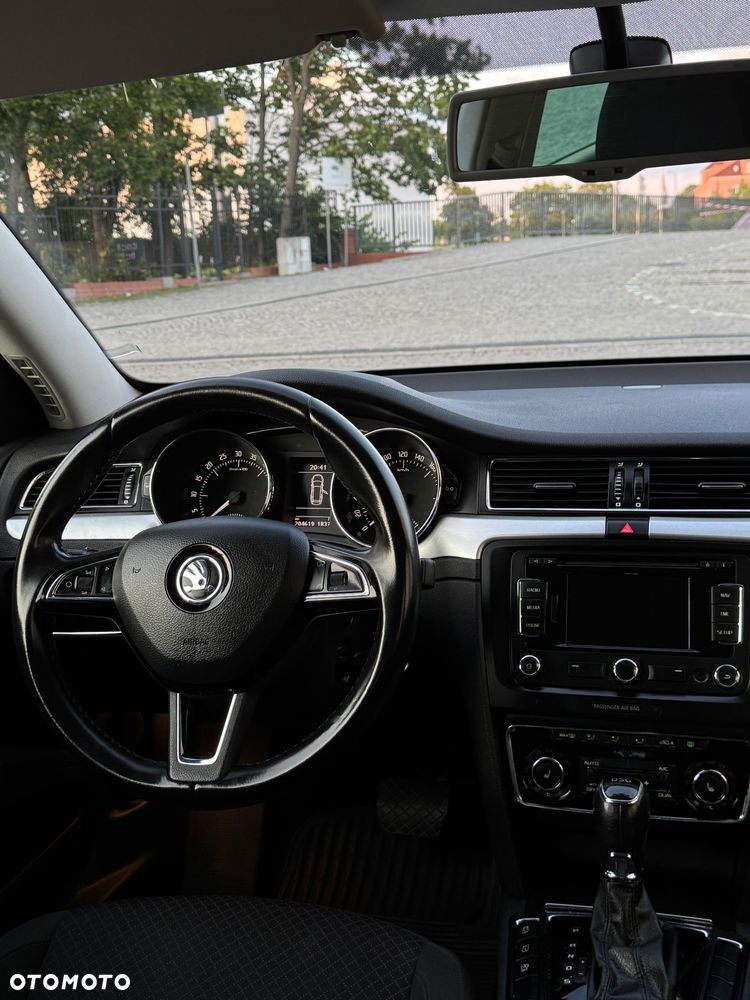 Skoda Superb 2.0 TDI Active DSG - 22