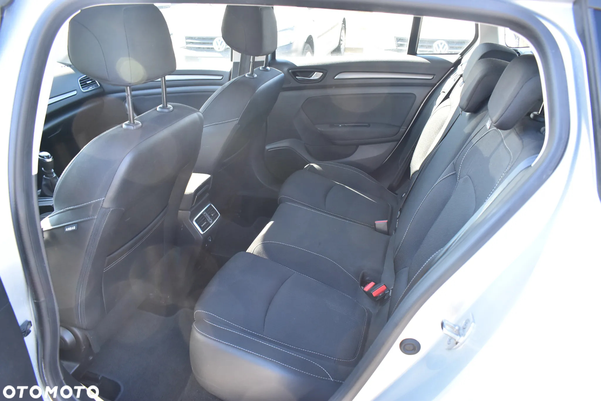 Renault Megane 1.3 TCe FAP Zen - 12