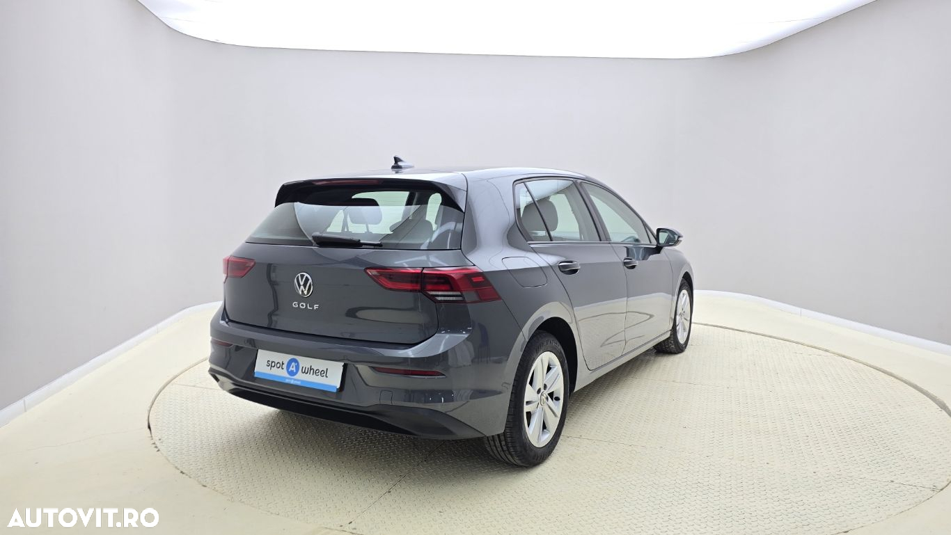 Volkswagen Golf 2.0 TDI Life - 6