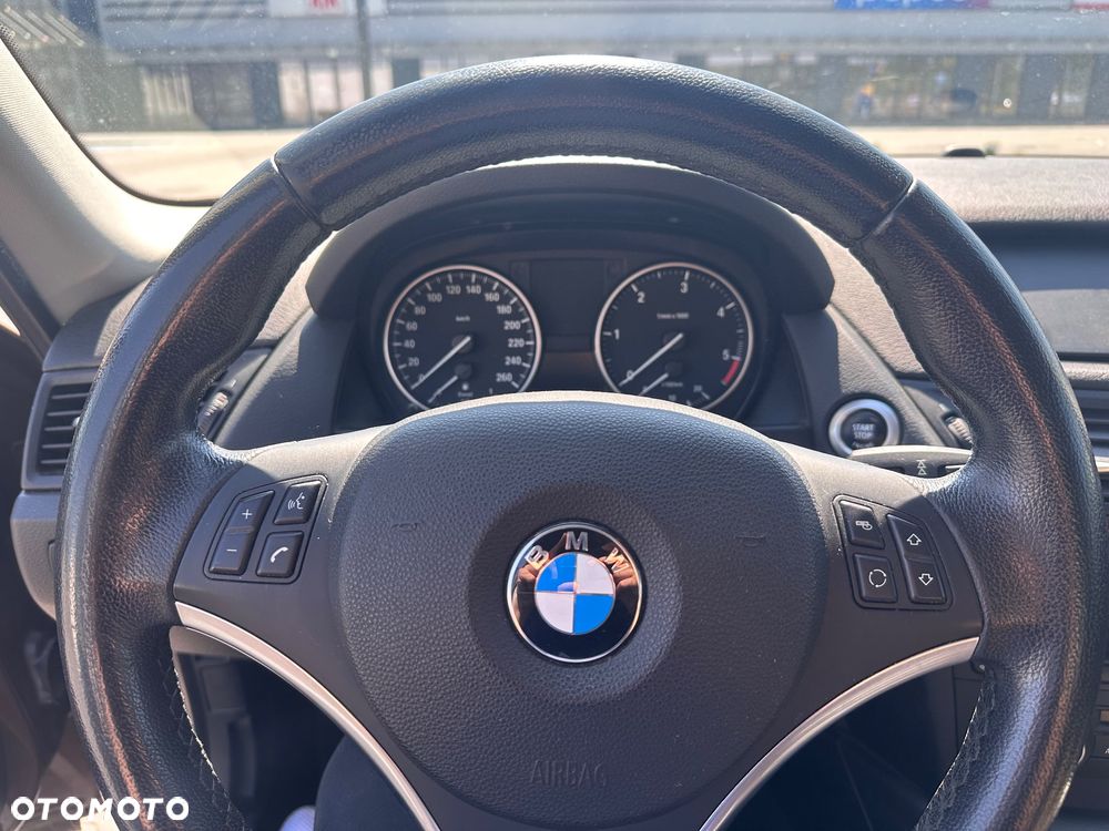 BMW X1 xDrive20d - 9
