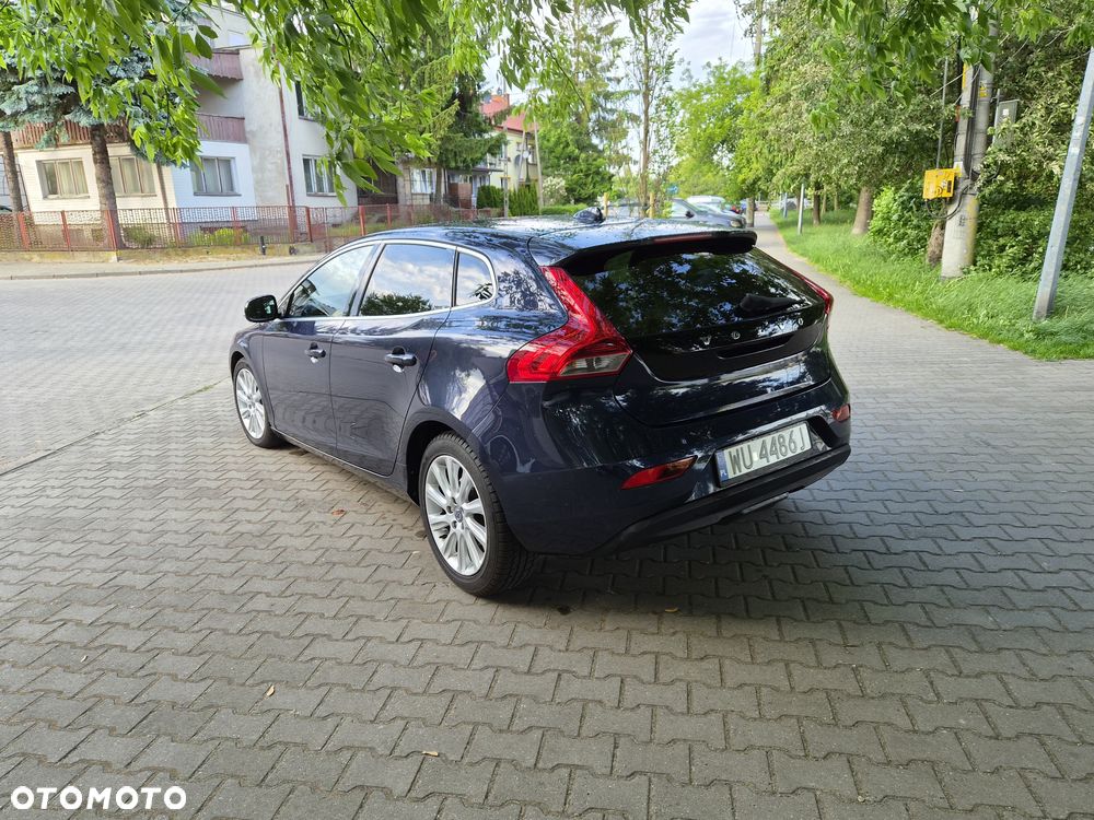 Volvo V40 D2 - 5