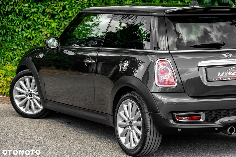 MINI Cooper S 50 Camden - 9