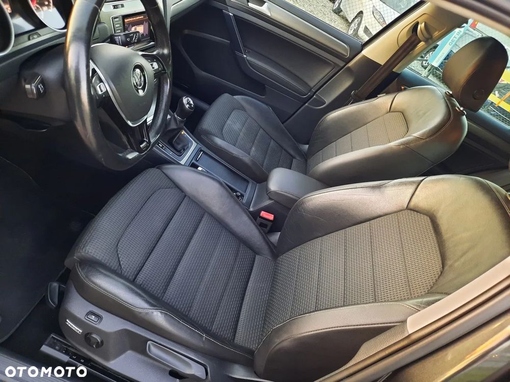 Volkswagen Golf 1.6 TDI BMT Comfortline - 17