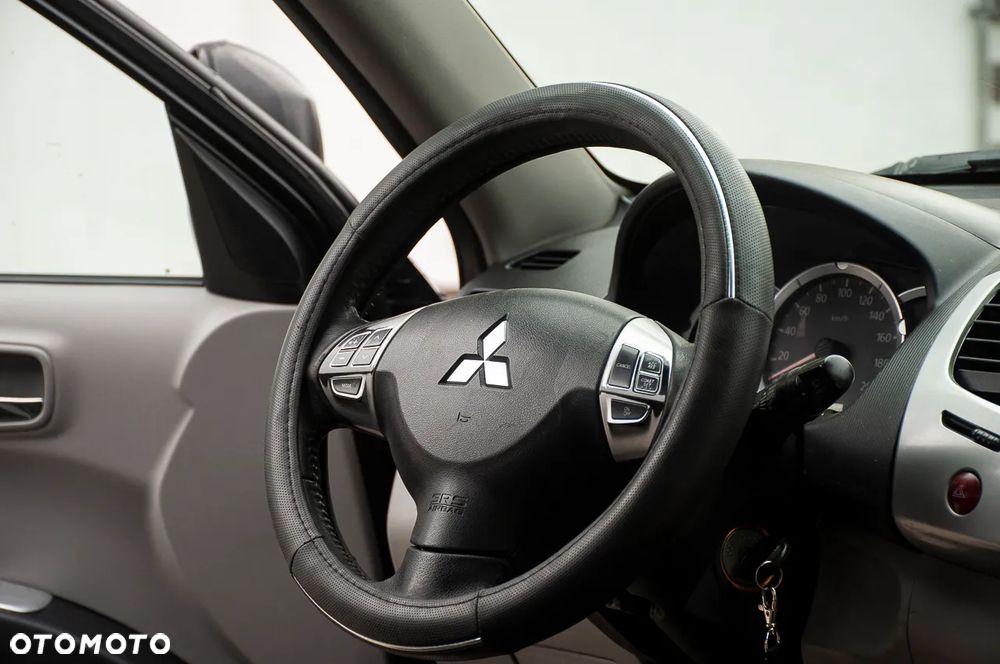 Mitsubishi L200 2012 photo 5