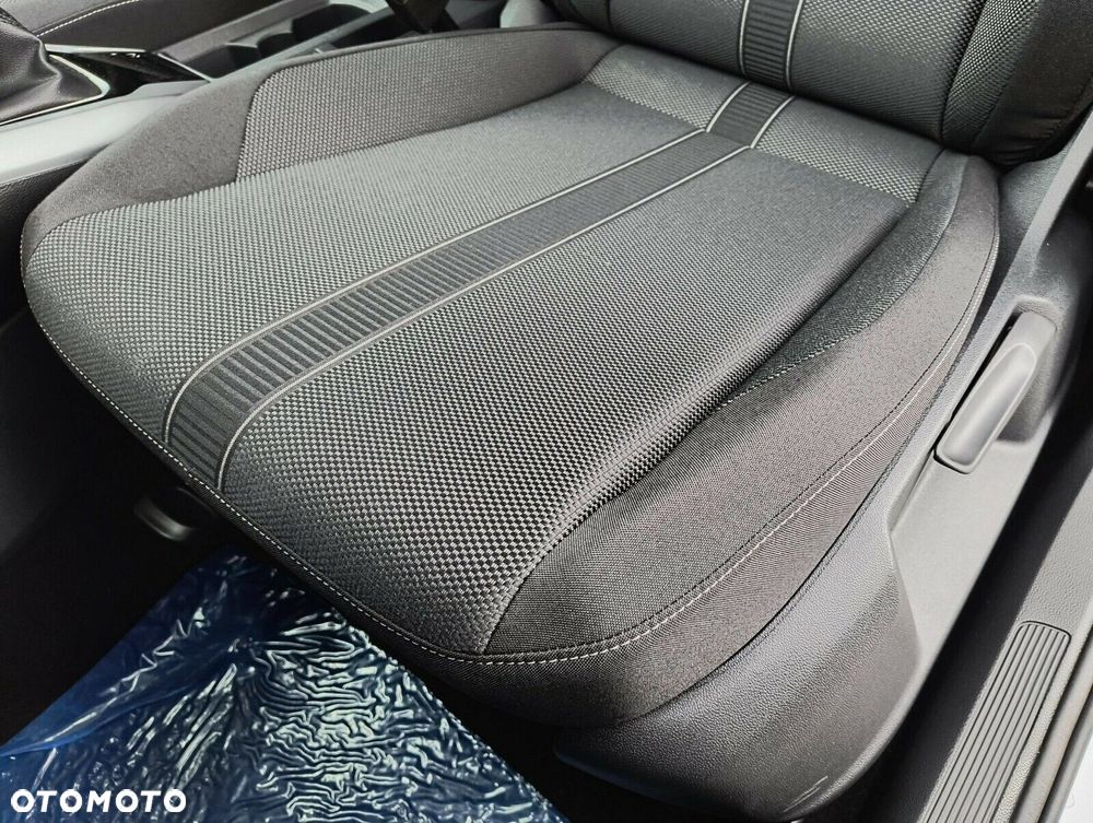 Volkswagen T-Roc - 12