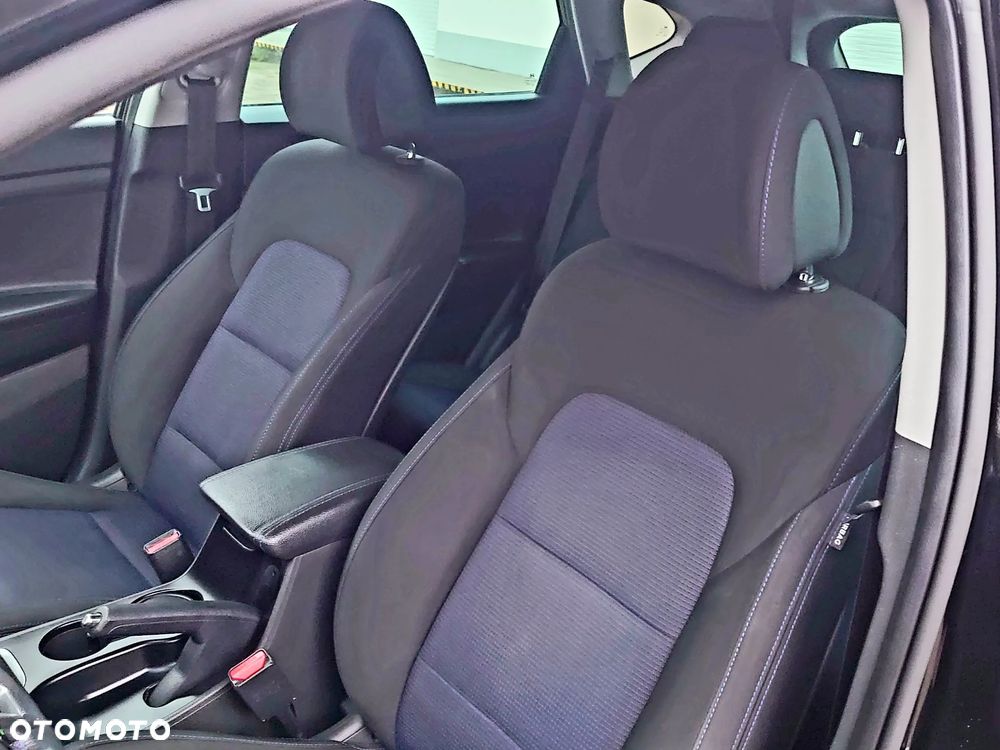 Hyundai Tucson blue 1.6 GDi 2WD Navi - 17