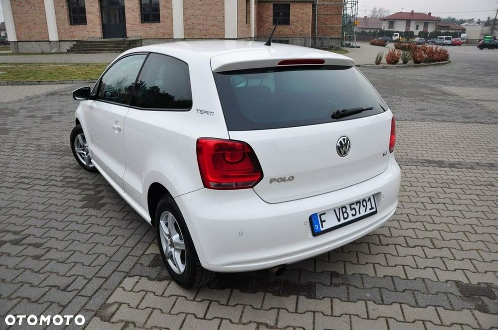 Volkswagen Polo 1.4 Highline - 24