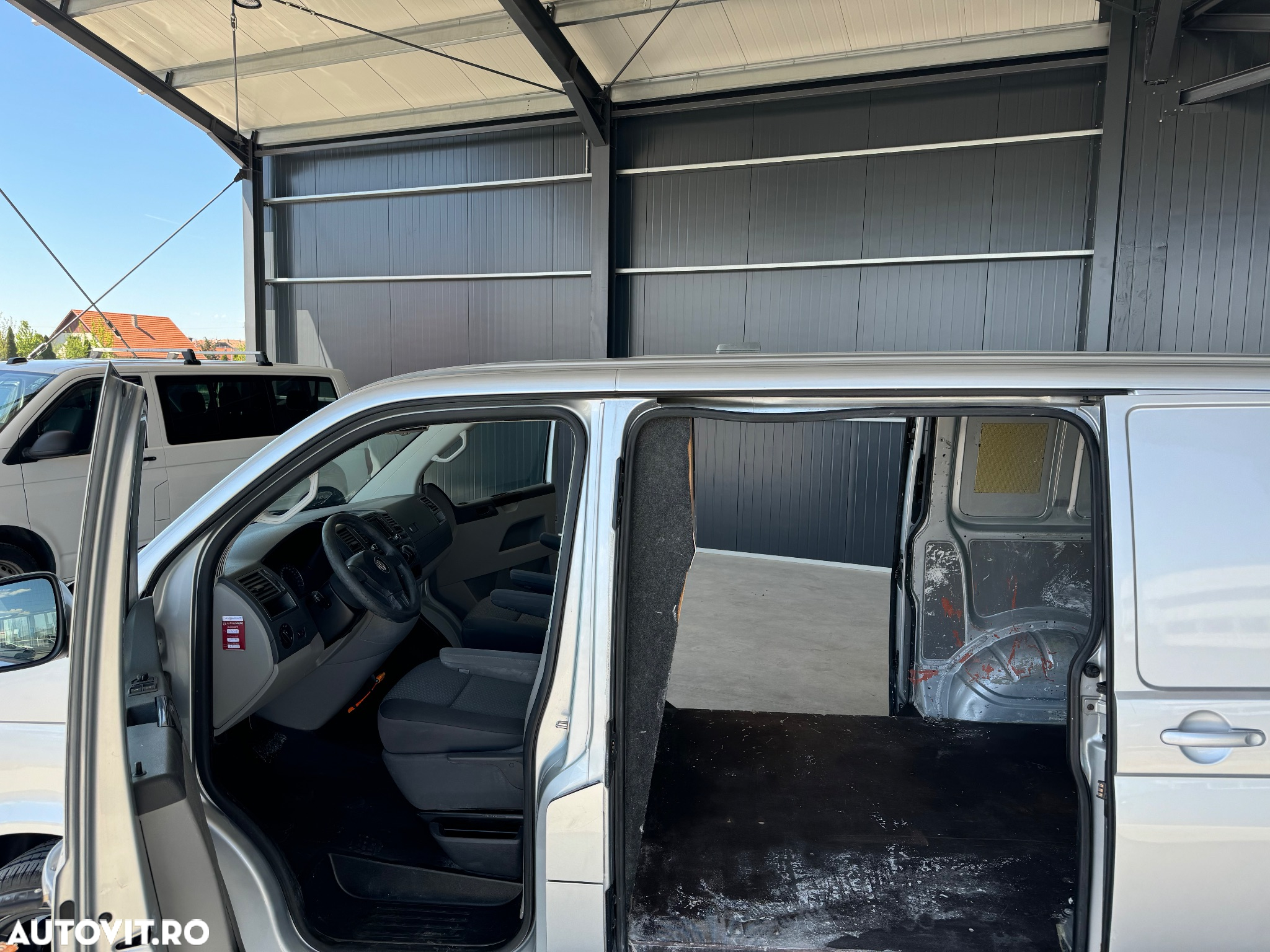 Volkswagen Transporter - 13