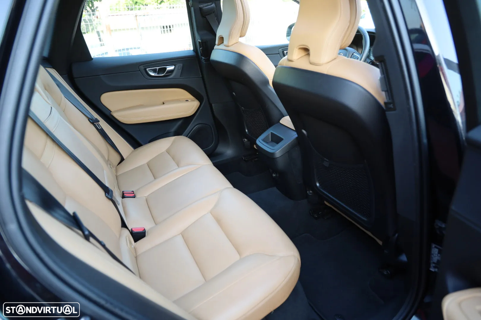 Volvo XC 60 2.0 D3 Momentum Plus - 5