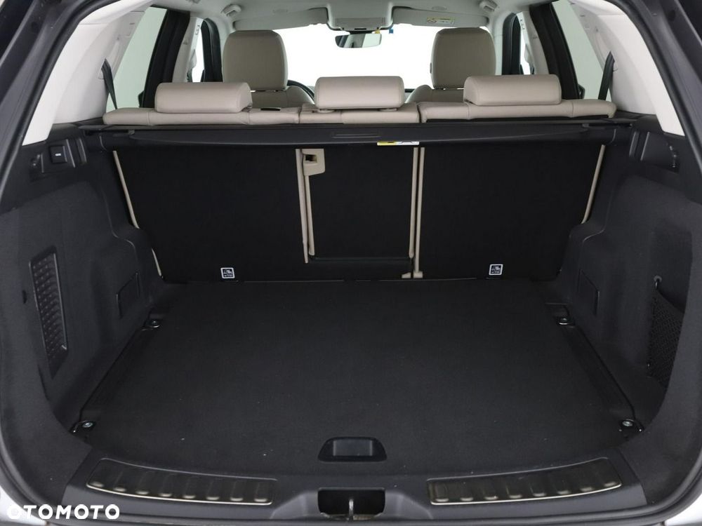 Land Rover Discovery Sport 2021