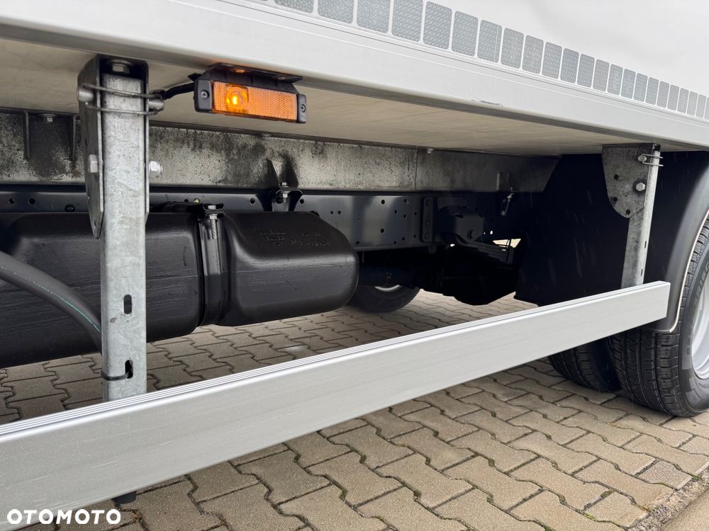 Iveco Daily‼️72C18‼️2021r 3.0 HI-MATIC Chłodnia/Mroźnia zakres -32C THERMO KING V-500 MAX Źródło Zasilania 400V Grube Ściany/Podłoga Przegroda komorowa‼️ Full LED na bliźniaku Salon Polska DMC7200kg - 25