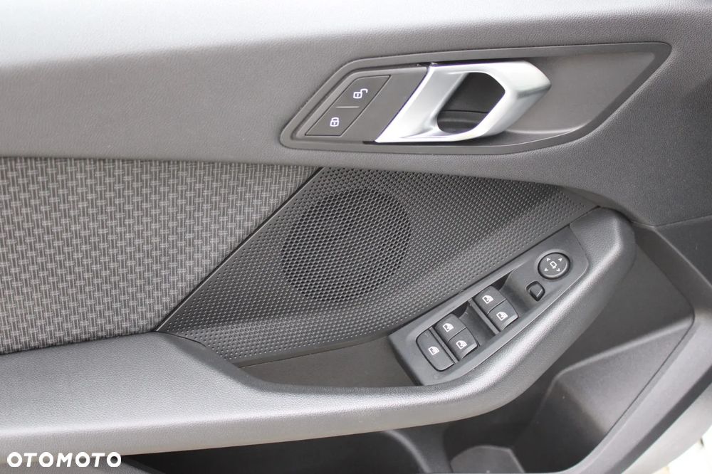 BMW Seria 1 - 27