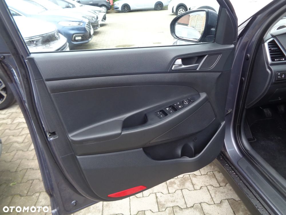 Hyundai Tucson 1.6 GDI BlueDrive Comfort 2WD - 11
