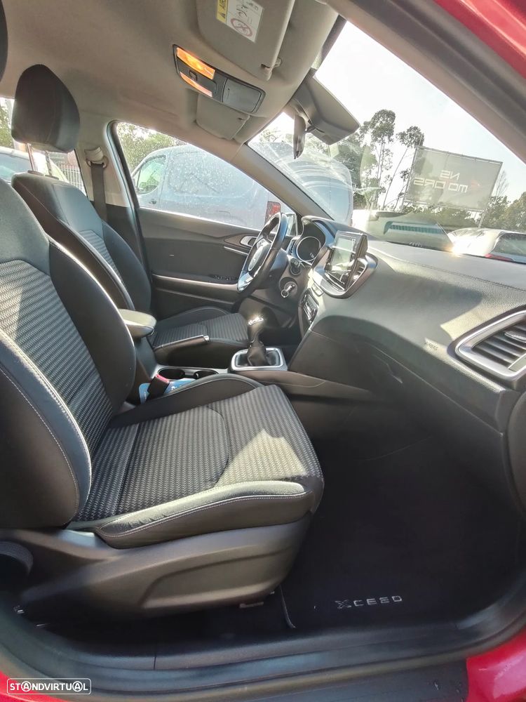 Kia XCeed 1.0 T-GDI Dynamic - 6