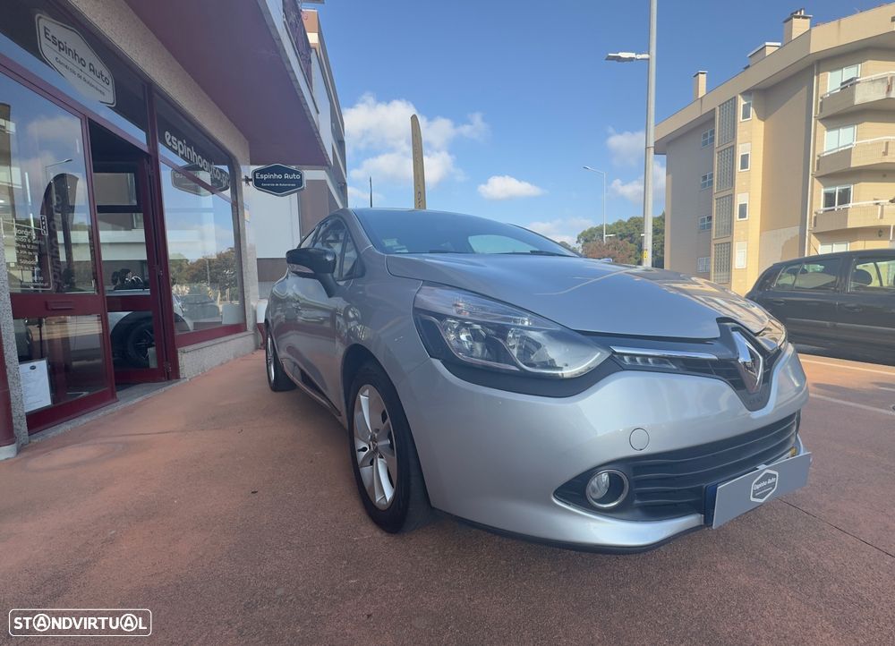 Renault Clio 0.9 TCe Limited - 12
